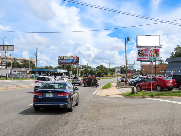 Lee Rd SS 400ft E/O Edgewater Dr F/SW - Upper