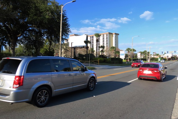 International Dr NS 0.69mi W/O Kirkman Rd F/SW - Single