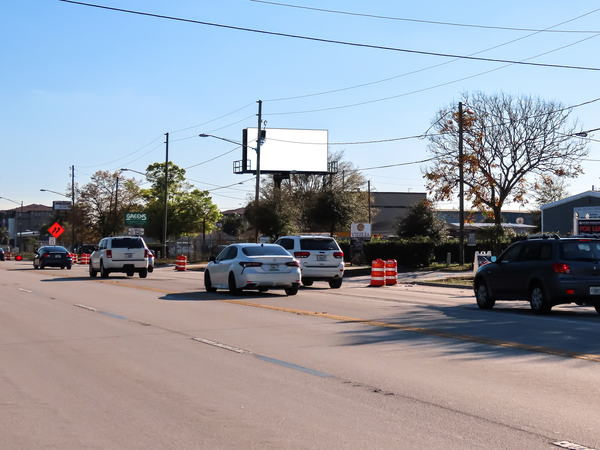 SR 551 WS 1.4mi S/O SR 50 E F/N - Single
