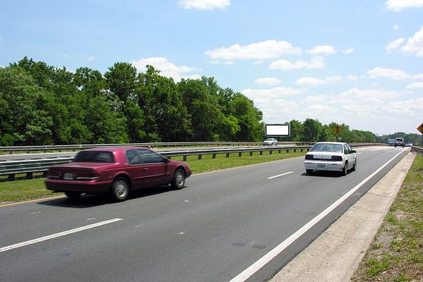 US 441 N ES 0.23mi N/O Rose Av F/NW - Single