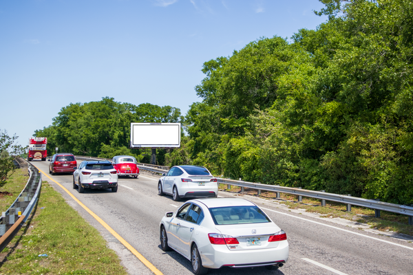 US 441 N ES 0.23mi N/O Rose Av F/SE - Single