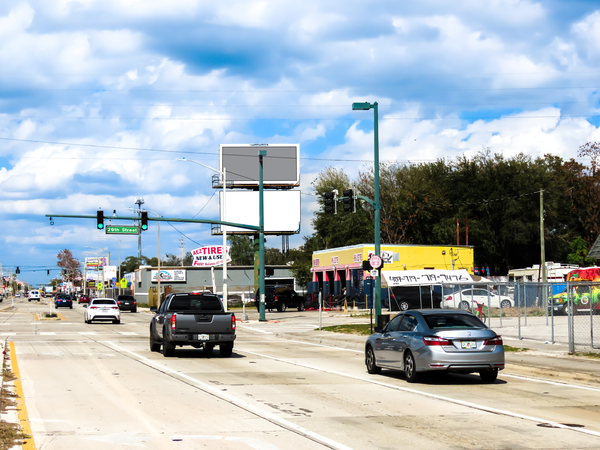 US 441 S ES 450ft S/O Michigan St F/S - Lower