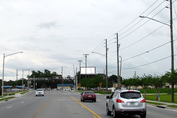 Lancaster Rd SS 150ft W/O Orange Av F/W - Single