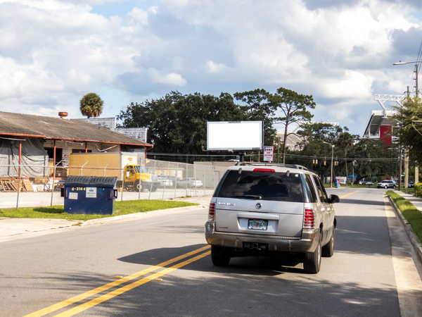 Lorna Doone Blvd ES 100ft N/O Tampa Av F/NW - Single