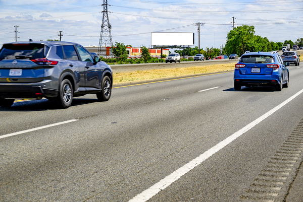 I-5 Frwy ES 0.03mi S/O SH 113 F/N - 1