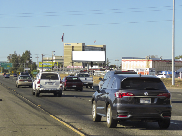 Business 80 Frwy WS 0.4mi S/O El Camino F/N - 2