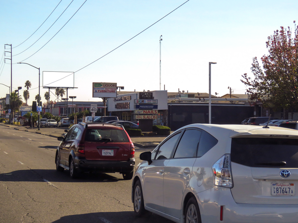 Florin Rd SS 475ft E/O 55th St F/W - 1