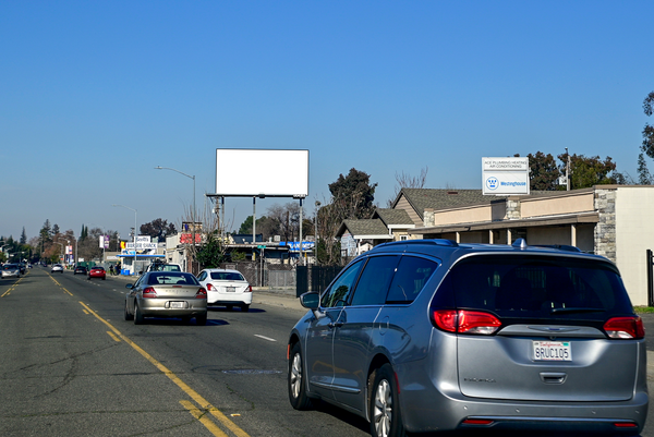 Franklin Blvd ES 30ft N/O 19th Av F/S - 2