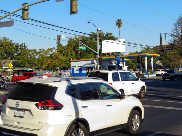 Northgate Blvd WS 100ft N/O El Camino Av F/S - 1