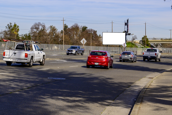 Roseville Rd WS 25ft S/O Madison Av F/S - 1