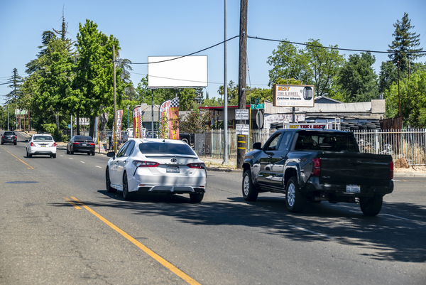 Stockton Blvd ES 250ft N/O 20th Av F/S - 1