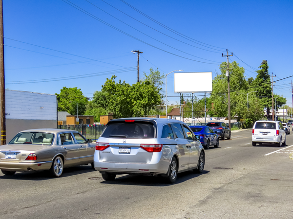 Stockton Blvd WS 10ft N/O Roosevelt Av F/S - 1