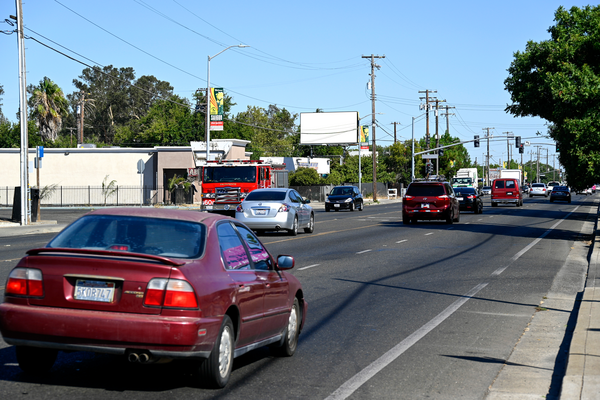 Stockton Blvd WS 200ft S/O Southwest Av F/S - 2