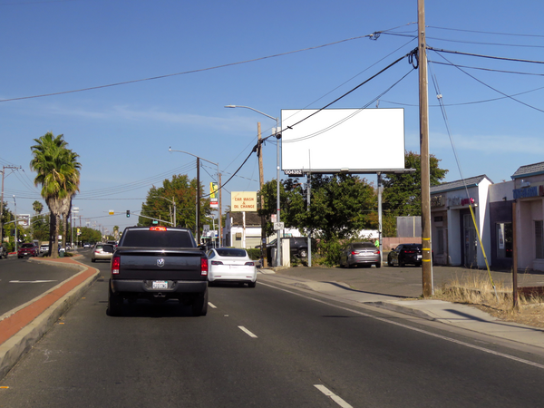 Stockton Blvd ES 200ft N/O Elder Creek F/S - 2