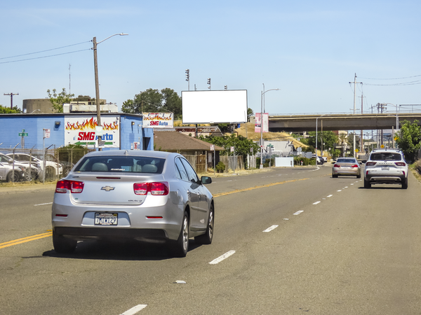 24th St WS 75ft S/O Sutterville F/S - 1