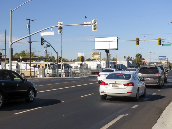 El Camino Av SS 130ft E/O Green St F/E - 1