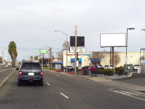Stockton Blvd ES 260ft N/O Fruitridge Rd F/S - 2
