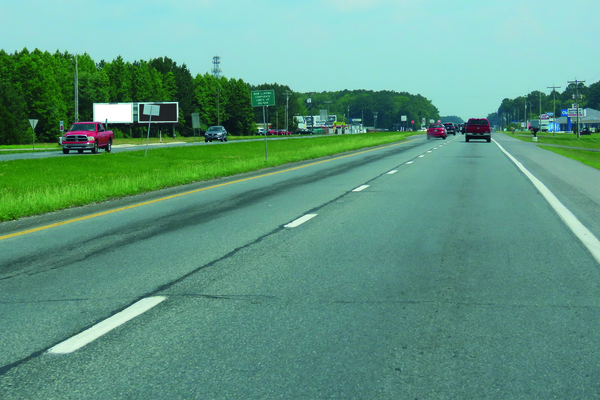 US 13 WS 1.2mi S/O CR 454a F/S - 1