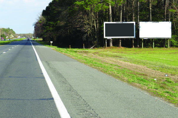 US 13 ES 1.9mi N/O US 9 F/S - 4