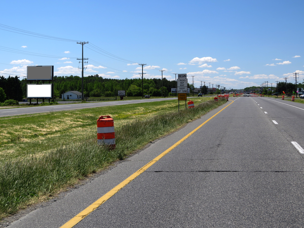US 13 ES 0.7mi N/O Tharp Rd F/N - 2