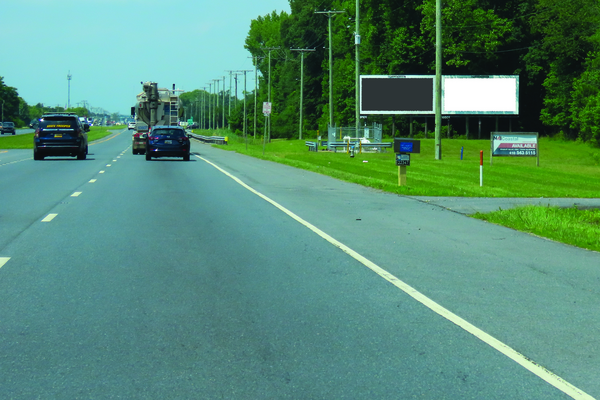 US 13 ES 1.4mi N/O Tharp Rd F/S - 4