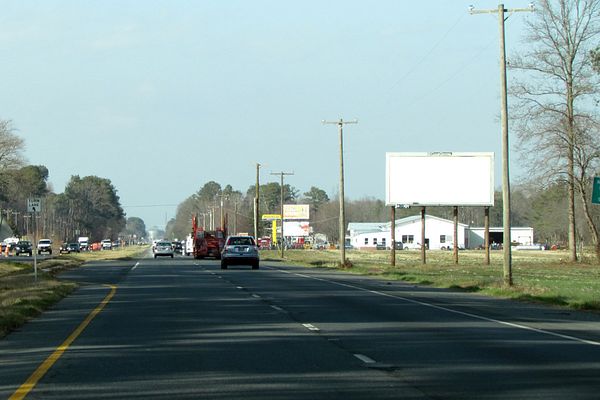 US 113 ES 0.8mi N/O SR 54 F/S - 2