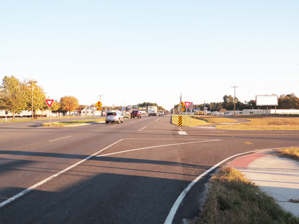 US 113 WS 1.4mi S/O SR 24 F/N - 3