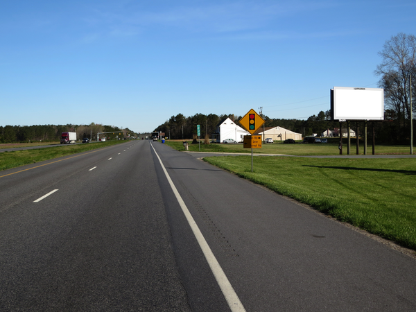 US 113 ES 0.05mi S/O CO 565 F/S - 3
