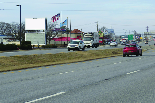 US 1 WS 0.01mi N/O Shady Marsh Rd F/S - 1