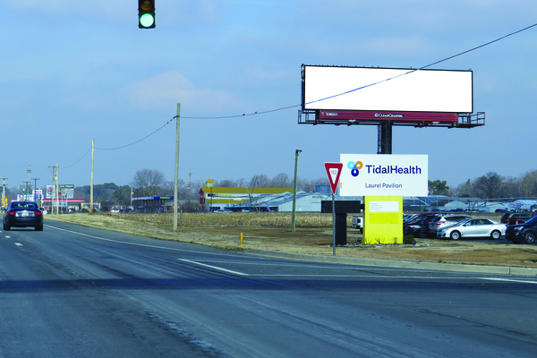 US 13 ES 0.75mi N/O Delaware St F/S - 1