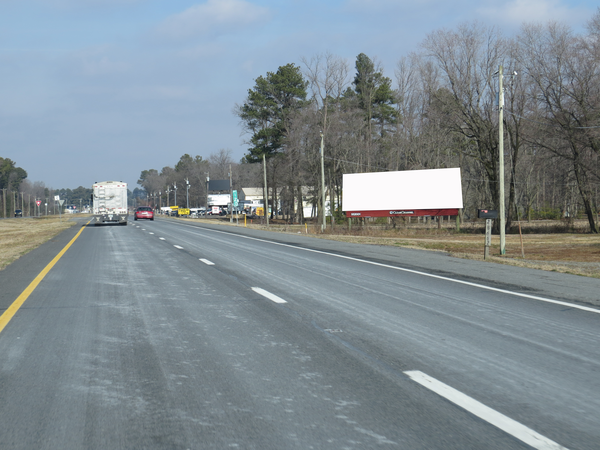 US 13 ES 0.2mi N/O CR 488 F/S - 1