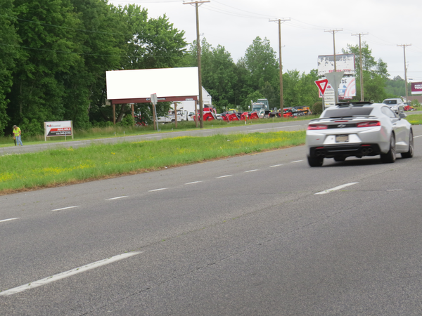 US 13 ES 1.1mi N/O Tharp Rd F/N - 2