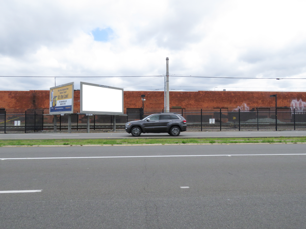 Harbor Dr ES 150ft N/O Sigsbee St F/S - 1