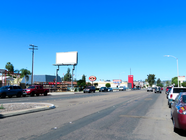Main St SS 400ft E/O Mollison Av F/E - 1