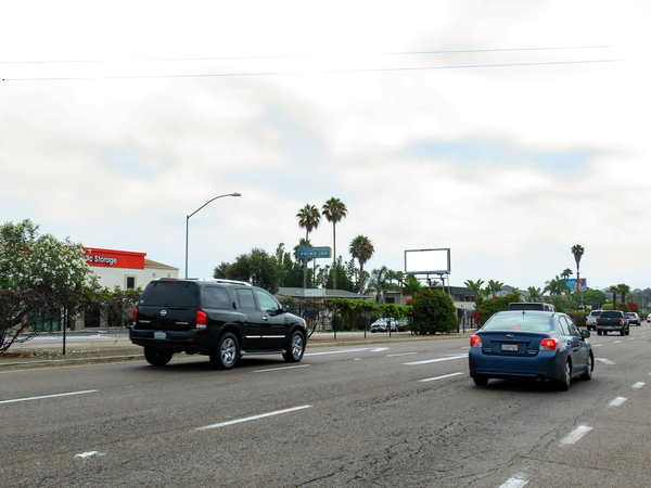 Palm Av NS 1000ft W/O 19th St F/W - 1