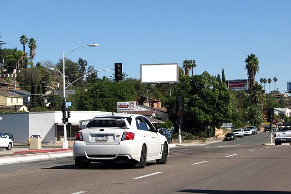 University Av NS 215ft E/O Rolando Blvd F/W - 1