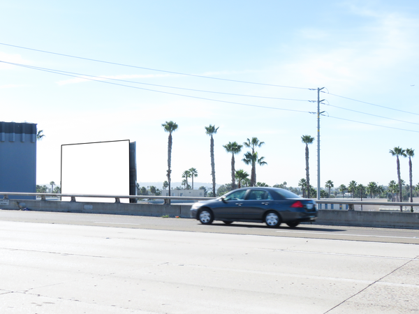 I-5 Frwy WS 15ft N/O Balboa Av 14x24 F/NE - 1