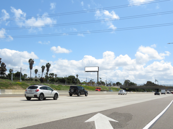 I-5 Frwy ES 15ft N/O E St (Trolley) F/N - 1