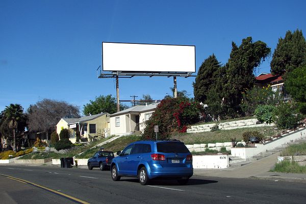 University Av NS 20ft W/O Aragon Dr F/E - 1