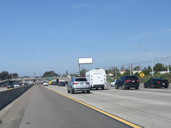 I-5 Frwy ES 35ft S/O H St (Trolley) NO EXT F/S - 1