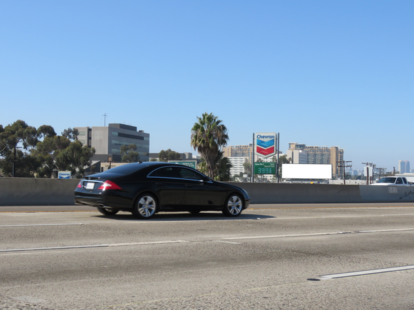 Main ES 300ft N/O I-5 Frwy (No Ext) F/S - 1