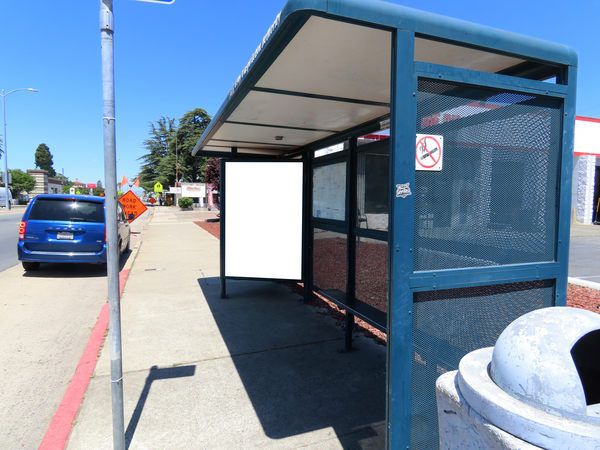 Monterey ES 20ft N/O 3rd St F/S - 1