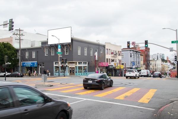 Broadway NS 10ft E/O Powell F/W - 1