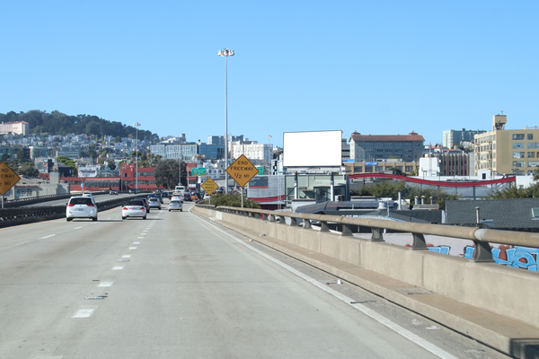 Central Frwy (US 101) NS 50ft E/O Folsom Up F/E - 1