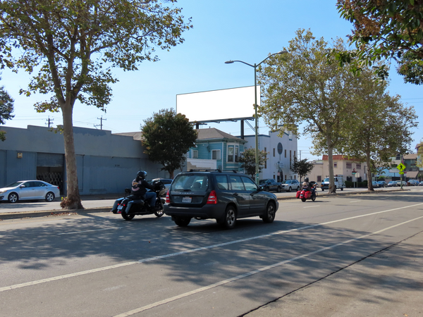 W Grand SS 35ft E/O West St F/E - 1