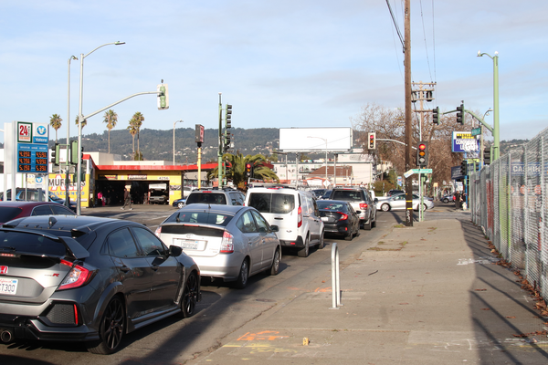 High St WS 275ft N/O International Blvd F/S - 1