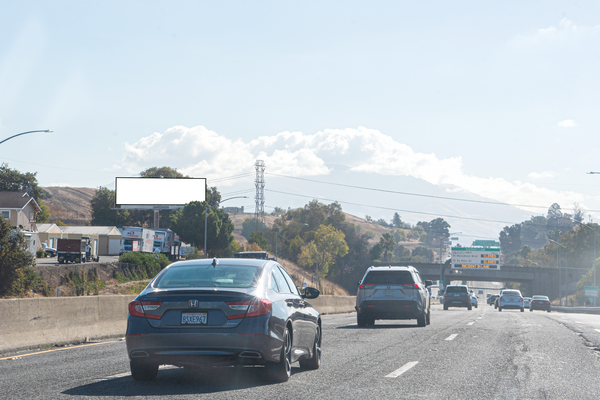 Concord I-680 Frwy ES 950ft S/O Arthur F/NW - 1