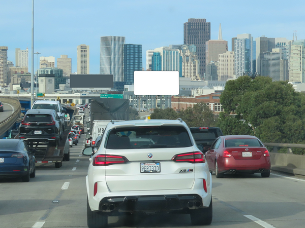 Skyway (I.80) ES 150ft N/O Division (No Ext) F/S - 1