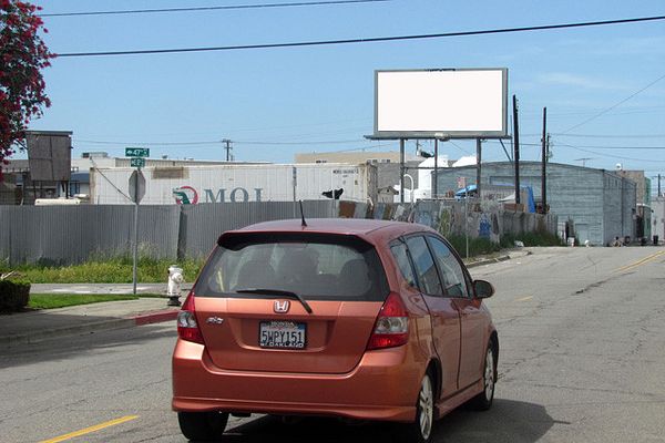 E 12th St SS 120ft W/O 47th Av F/E - 1