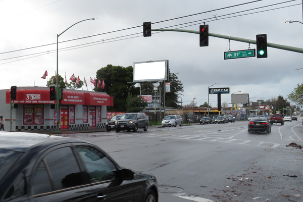 International Blvd SS 185ft E/O 80th Av F/E - 1